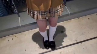 姐姐户外勾搭小哥